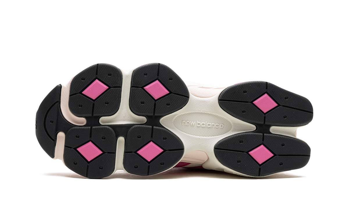 New Balance 9060 "Pink" Sneakers