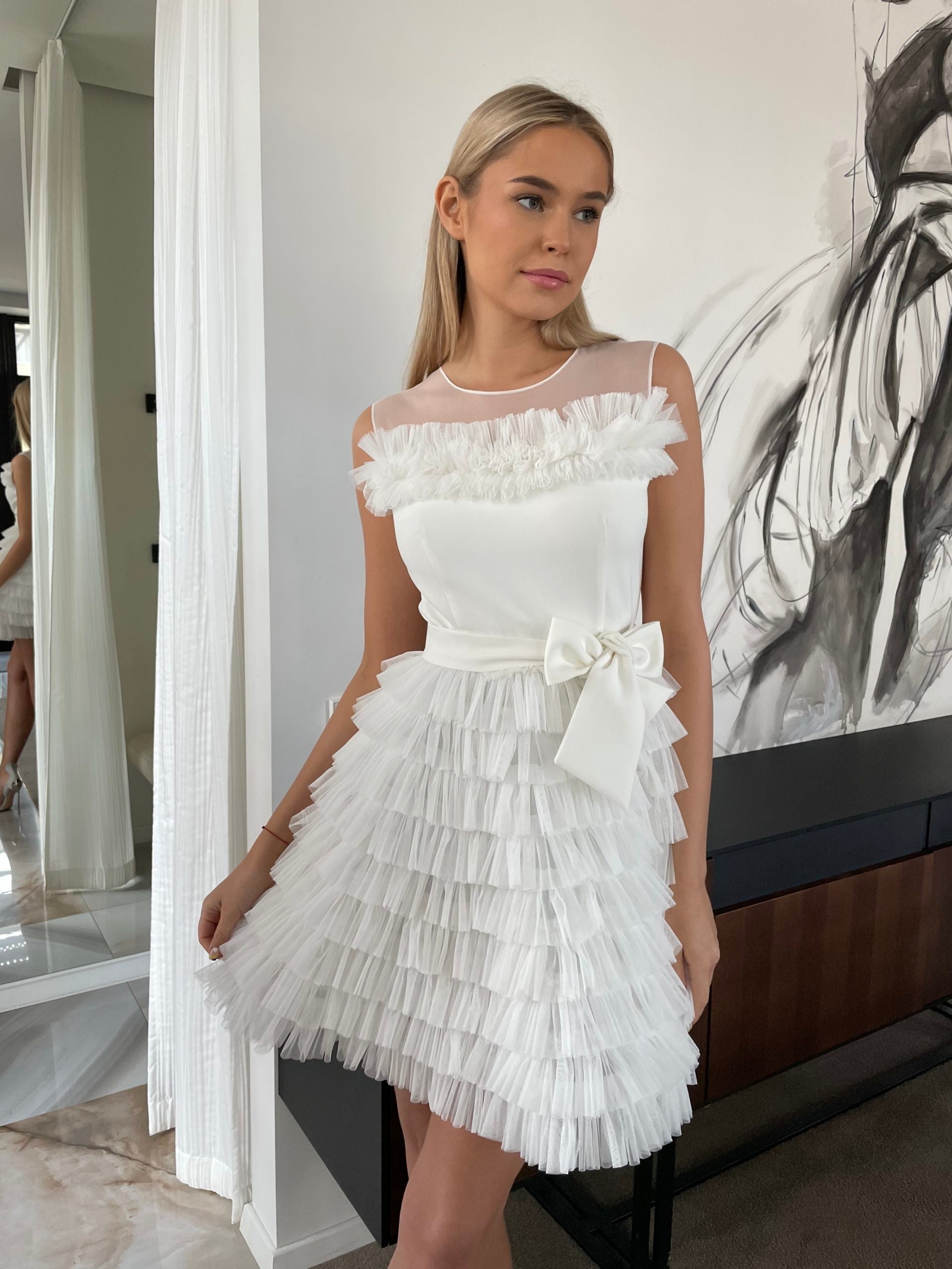 Indoezzi suknelė