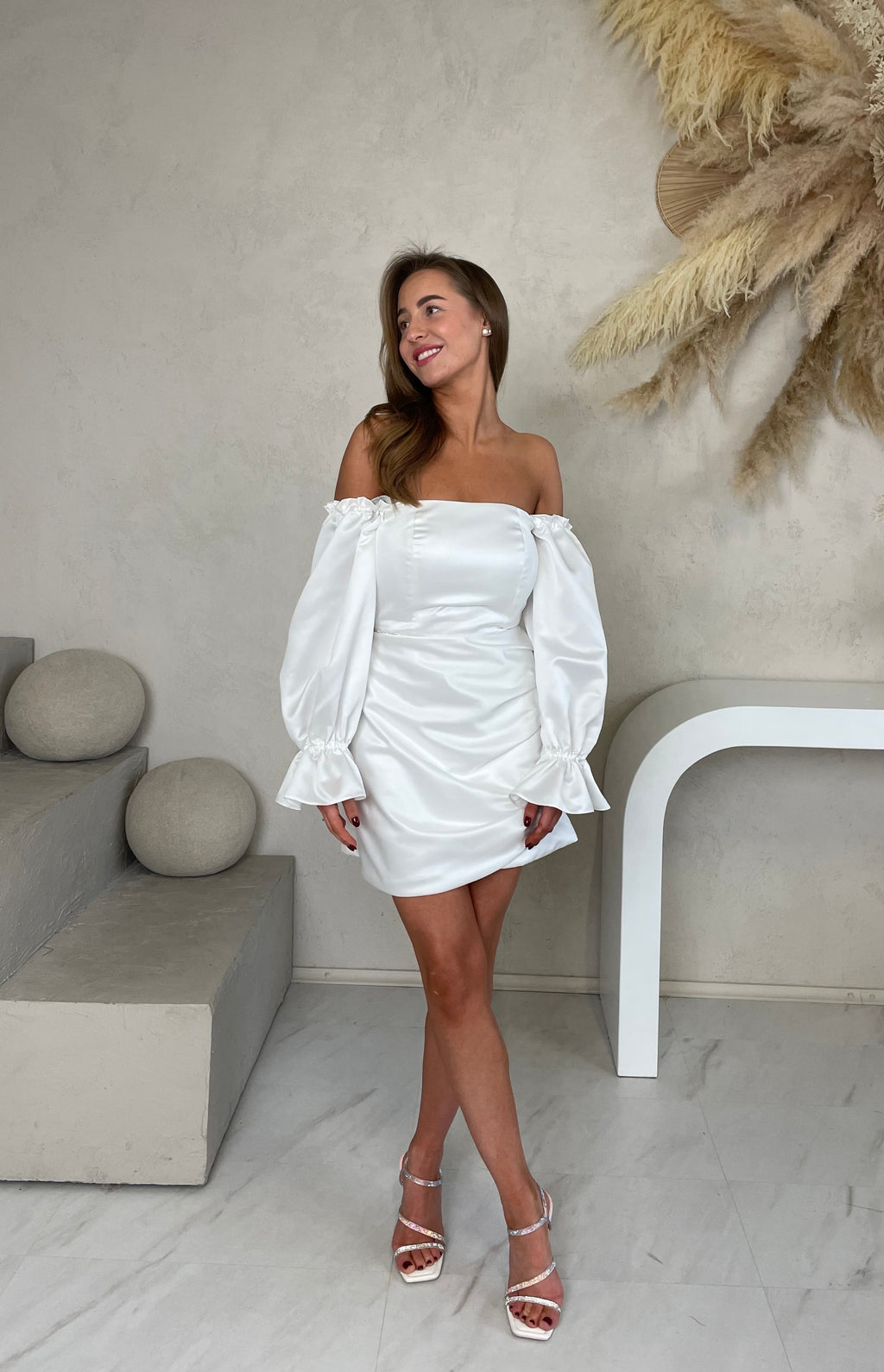 Isal suknelė